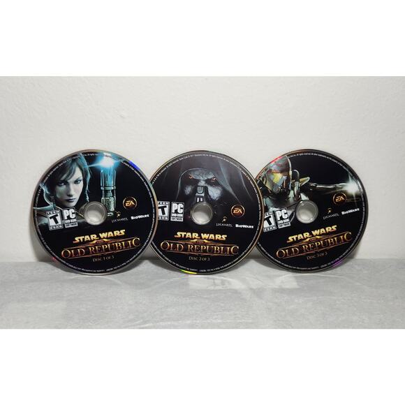 Star Wars: The Old Republic PC Game (EA, 2011) 3 Disc CIB Pre-owned - Picture 3 of 5